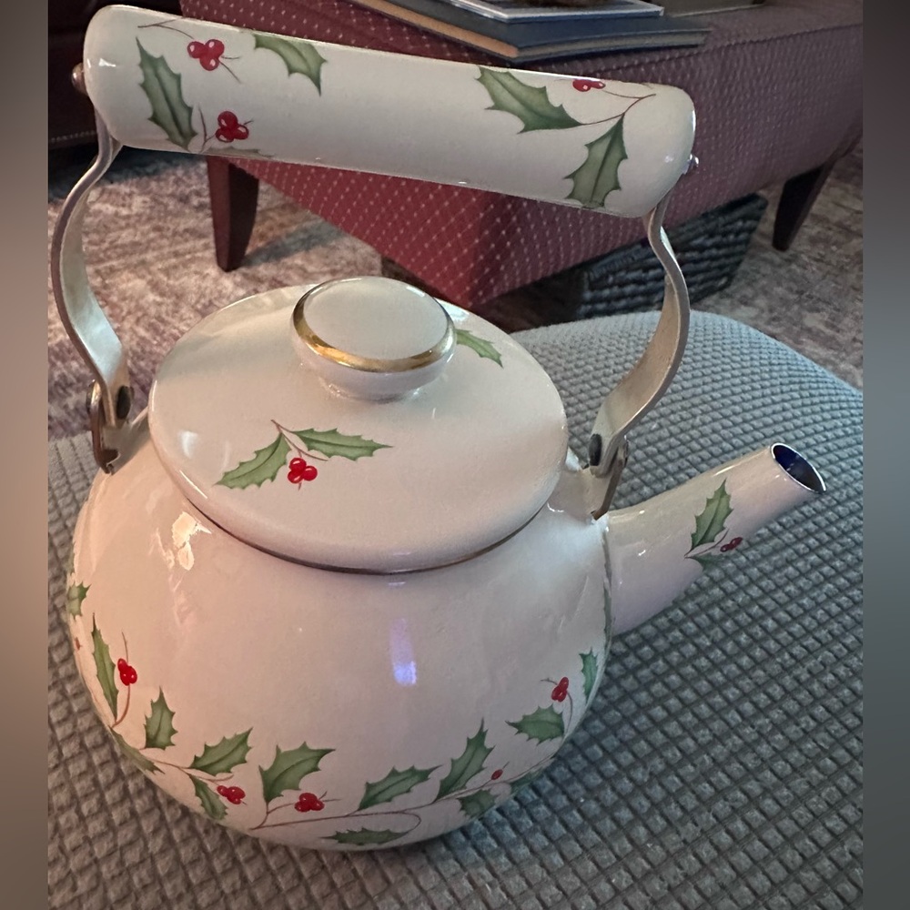 Lenox Holiday Tea Kettle - Picture 2 of 5